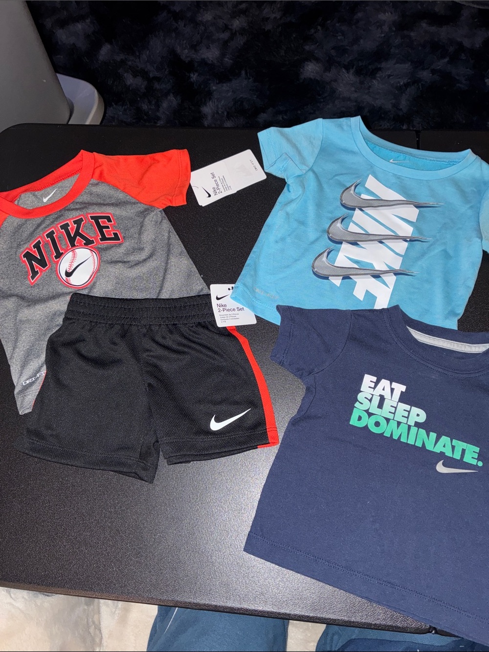Nike lot of 4 pieces Tee & Shorts Set 12 months boy outfits